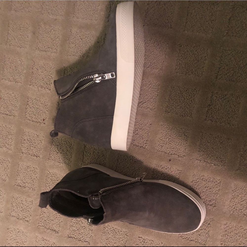 Steve Madden - Picture 2 of 4
